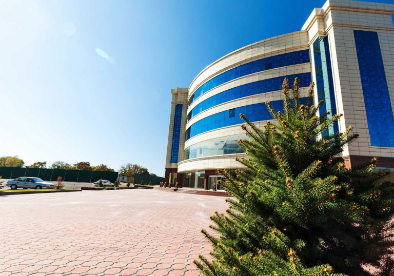 What Features Should You Look For in a Hospital Management System?