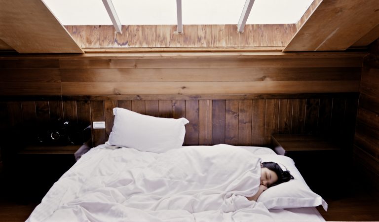 Improving Sleep by Choosing the Right Mattress