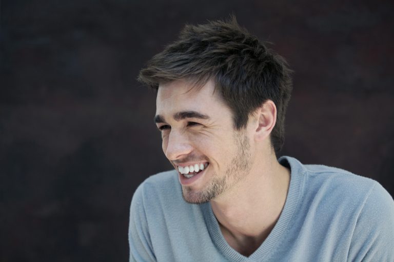 Look After Your Smile in 4 Easy Steps and Some Useful Apps