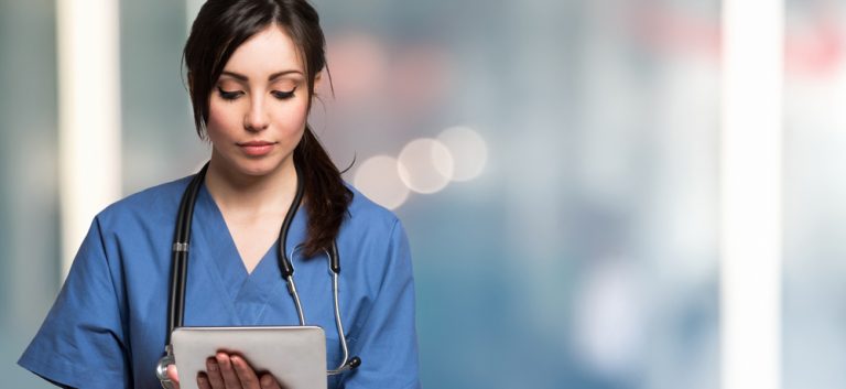 Medical apps for nurses: 5 types of apps to help with patient care