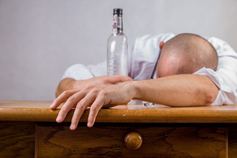 9 ways to know if you need alcohol rehabilitation.