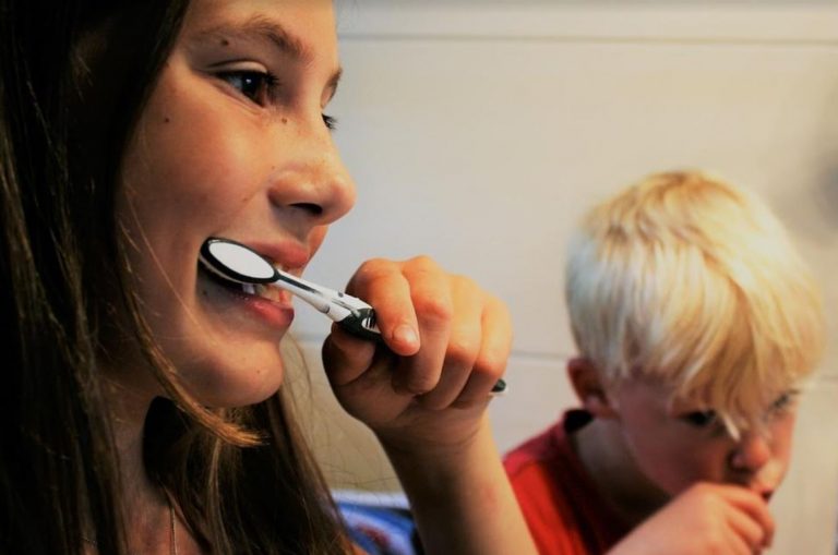 Explore the Reasons to Maintain Good Oral Hygiene