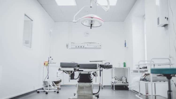 Cost Efficient Solutions: Refurbished Medical Equipment for Your Clinic