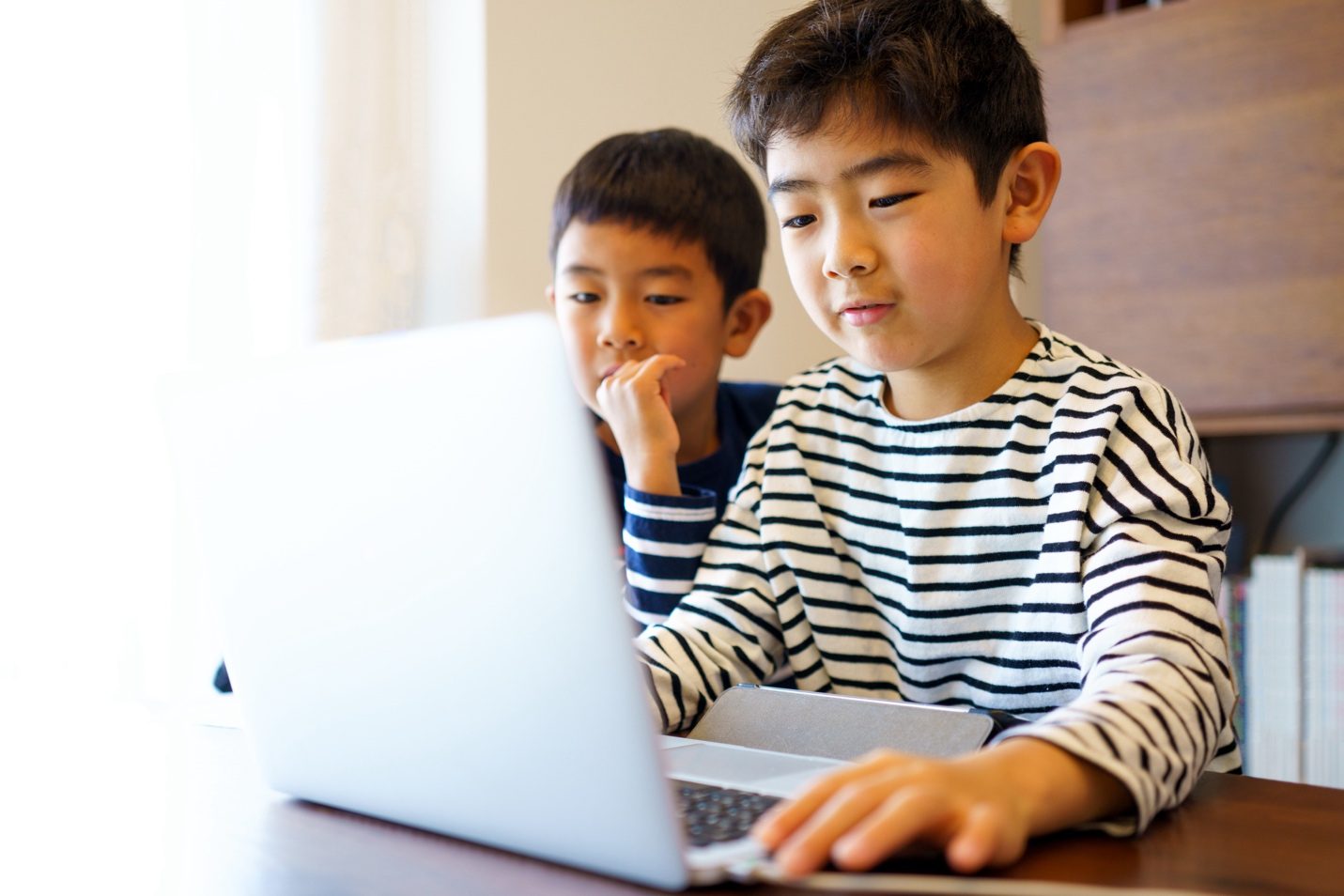 The Impact Of Screen Time On Children's Health | The Healthcare Guys