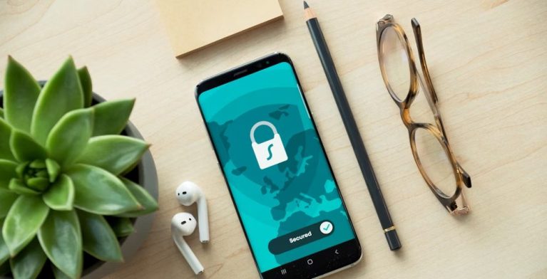 AI-Powered Privacy Safeguards in Healthcare: Protecting Sensitive Data in the Digital Age