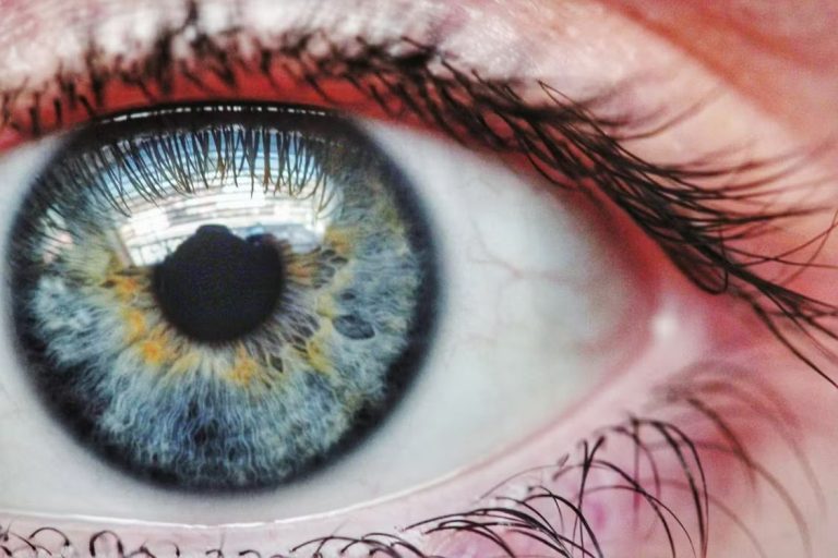 Key Features Patients Should Look for in an Eye Surgery Facility