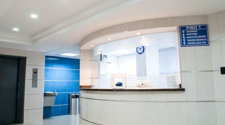 How Faster Hospital Privacy Curtain Changes Can Improve Healthcare Workflows