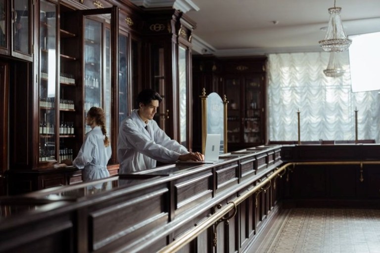 How to Choose the Right Local Pharmacy for Your Everyday Health Needs
